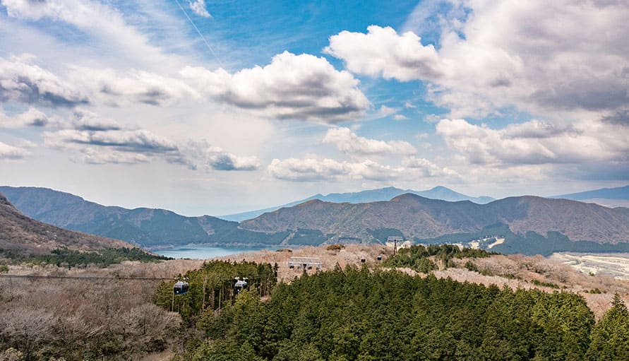 >箱根連山が広がる山のリゾート